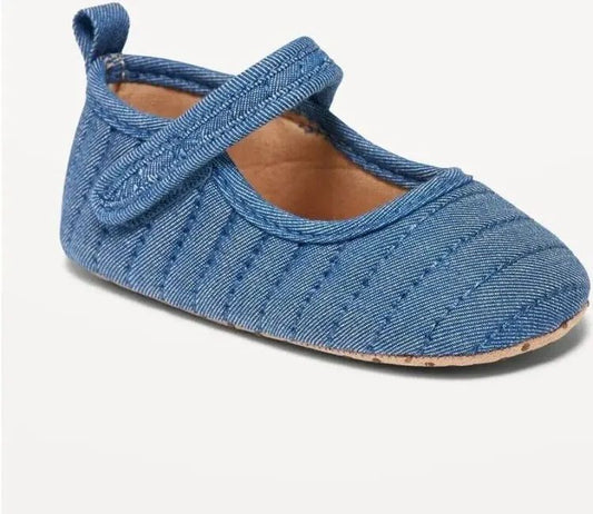 Old Navy  baby shoe  image 0