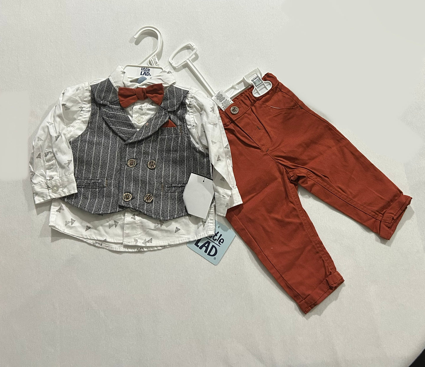 Little Lad boys semi formal gentle man suit image 2