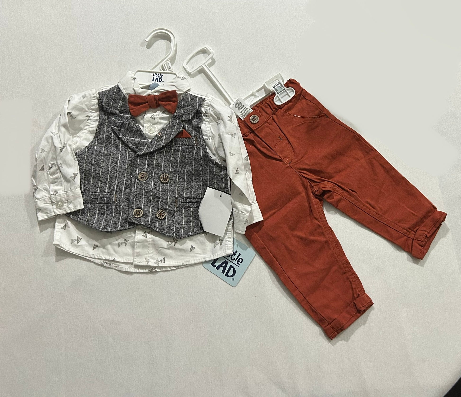 Little Lad boys semi formal gentle man suit image 2