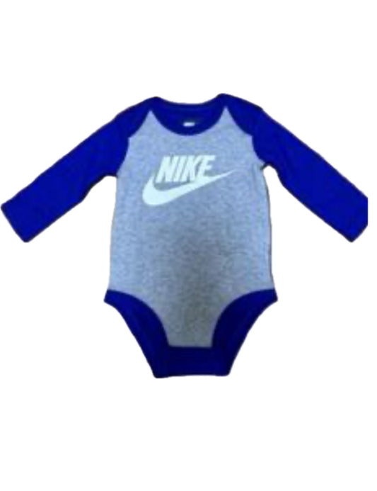 Nike pinunder  image 0