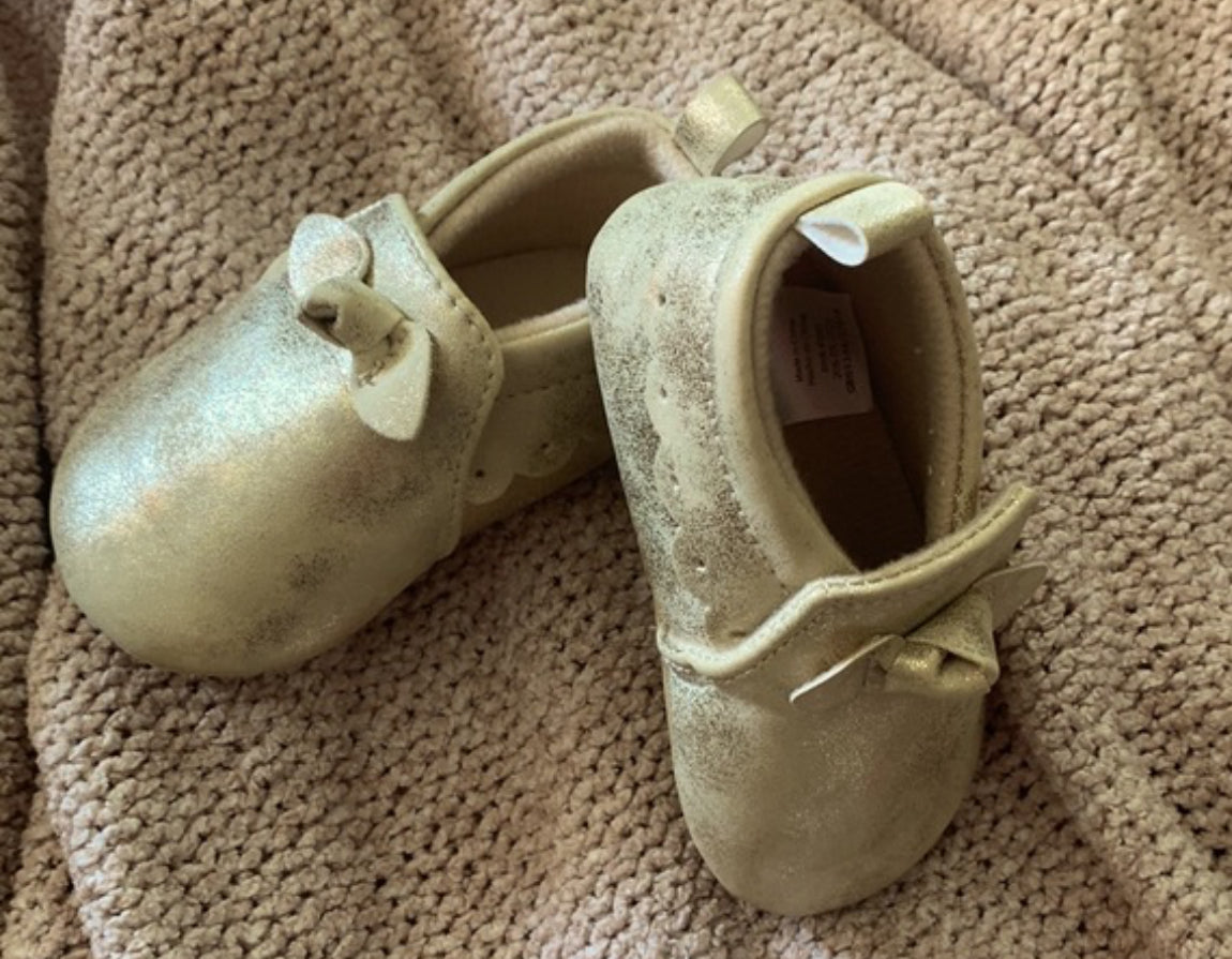 Carters baby shoe  image 1