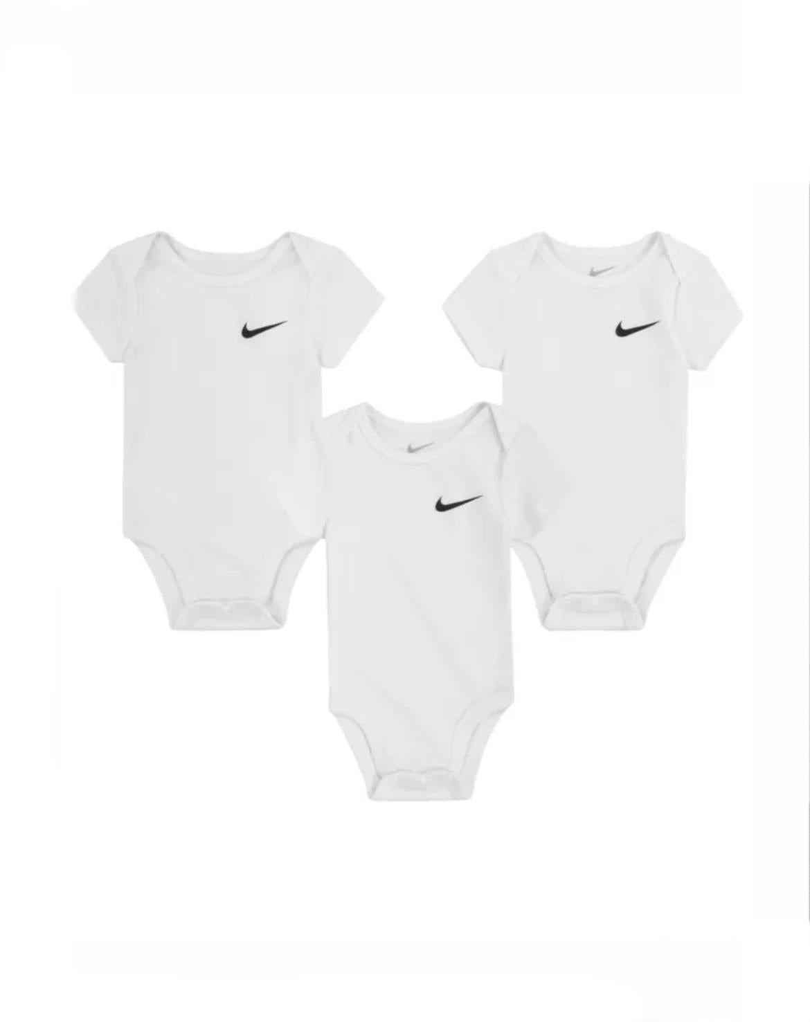 Nike pinunder 3pc  image 0